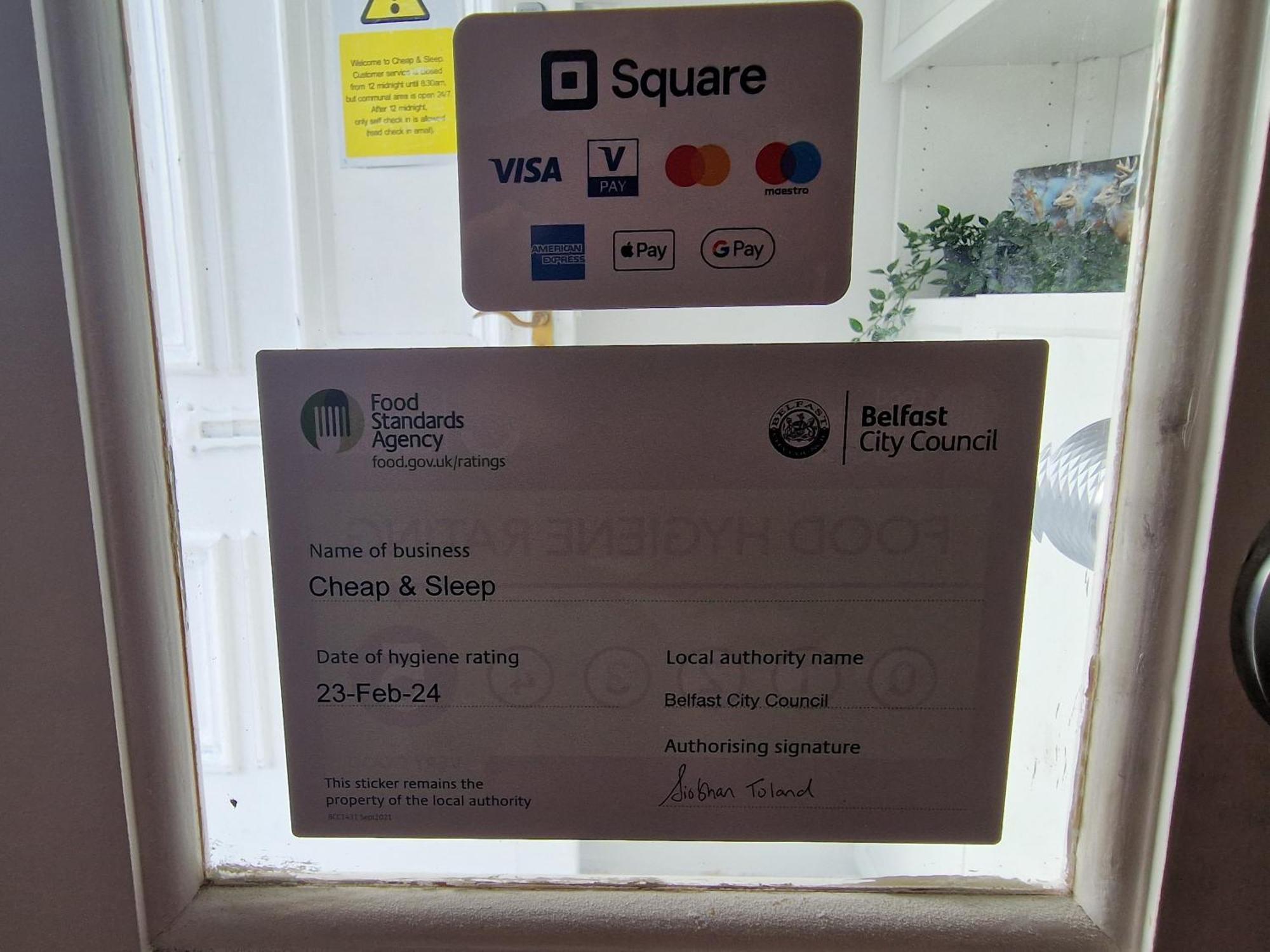Hostel Aunty Katie'S House, Ni Tourist Board Certified & Located On The Main Oldpark Road To Belfast, With Free Continental Breakfast & Free Ultra Fast Sky Internet, Free Sky Sports & Free Sky Cinema, Self-Check In After 10Pm Gmt Exterior foto