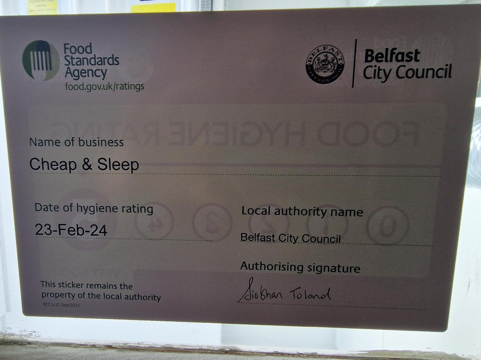 Hostel Aunty Katie'S House, Ni Tourist Board Certified & Located On The Main Oldpark Road To Belfast, With Free Continental Breakfast & Free Ultra Fast Sky Internet, Free Sky Sports & Free Sky Cinema, Self-Check In After 10Pm Gmt Exterior foto